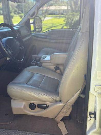 Used 2001 Ford Super Duty F-350 SRW XLT