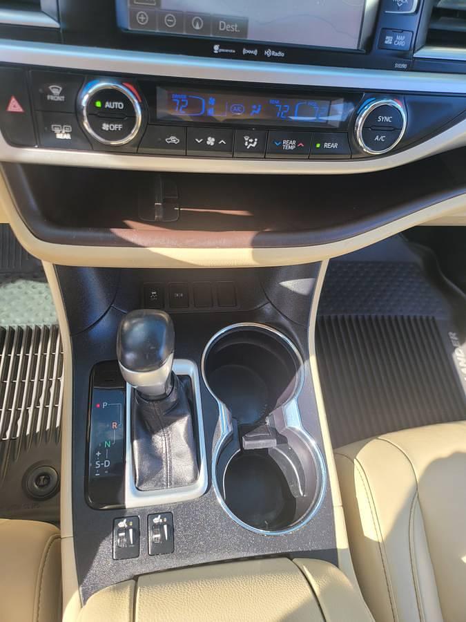 Used 2019 Toyota Highlander XLE