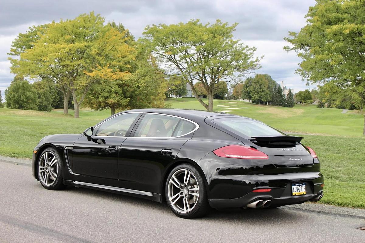Used 2014 Porsche Panamera 4s Executive