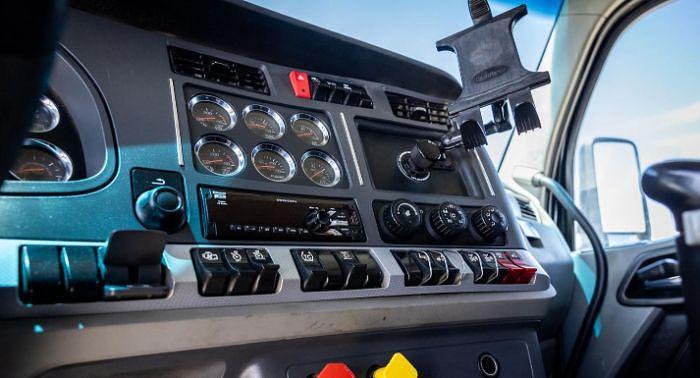 Used 2020 KENWORTH T880