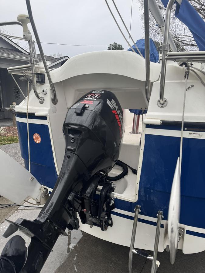 Used 2004 MacGregor 26m Sailboat