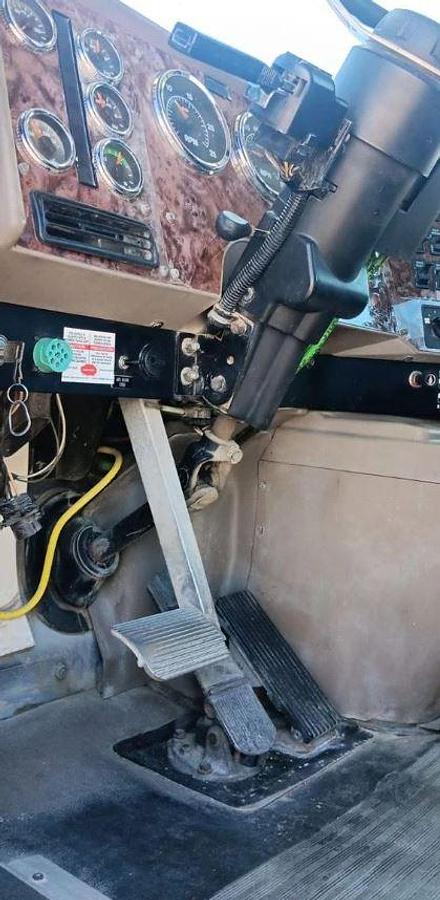 Used 2005 International 9200