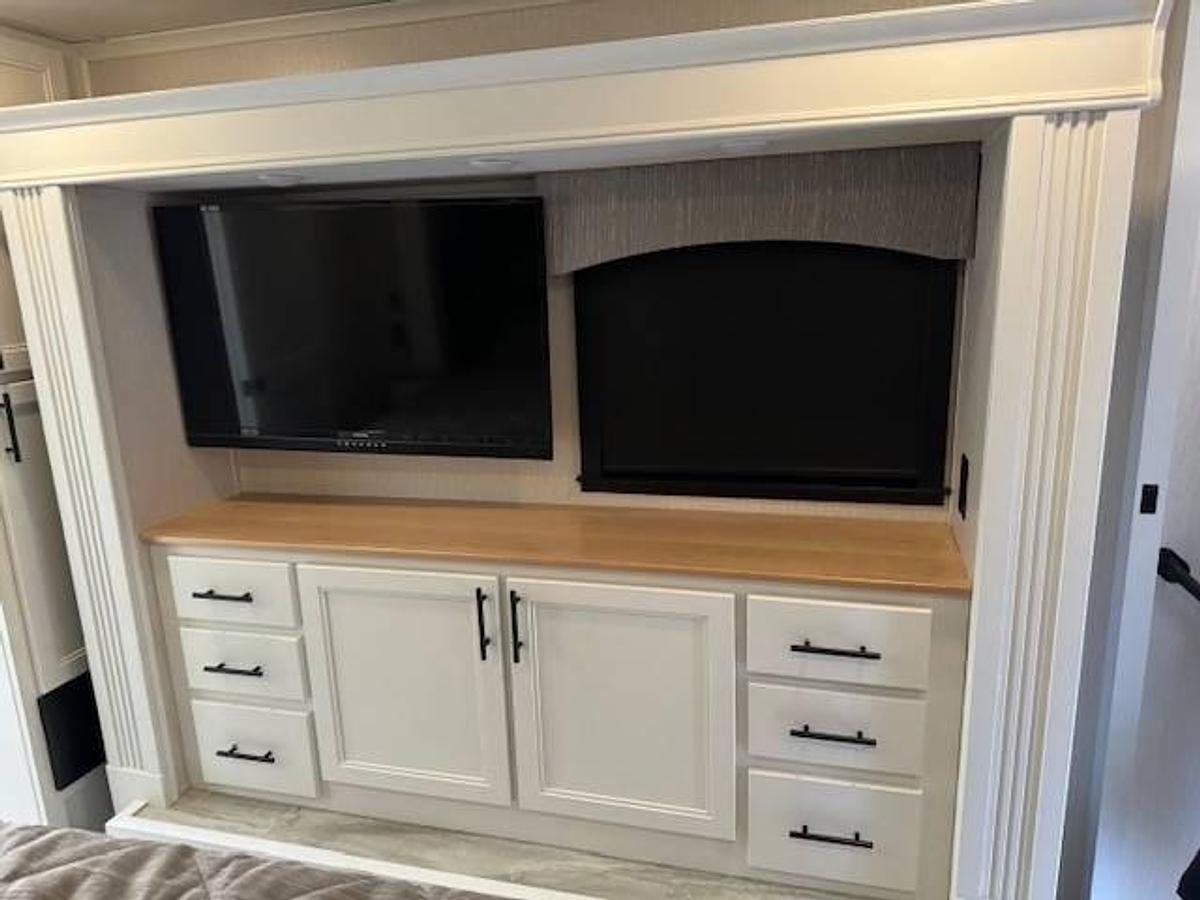 Used 2022 Forest River Riverstone Legacy 39RKFB Fifth Wheel