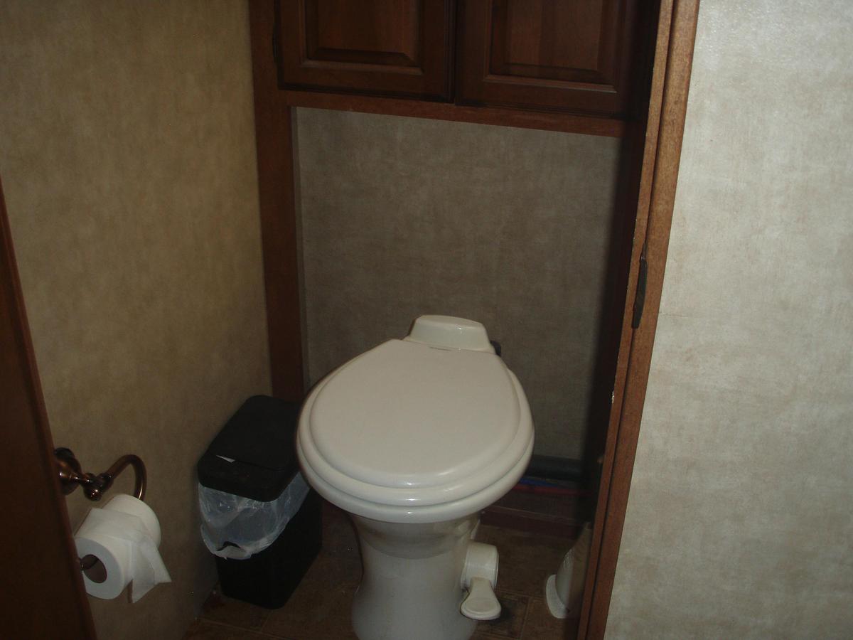 Used 2013 SunnyBrook Raven Travel Trailer