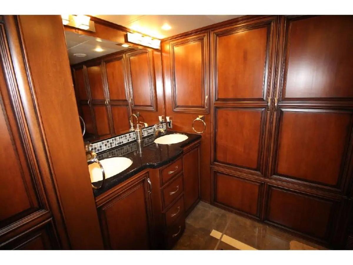 Used 2014 Newmar Mountain Aire 4369