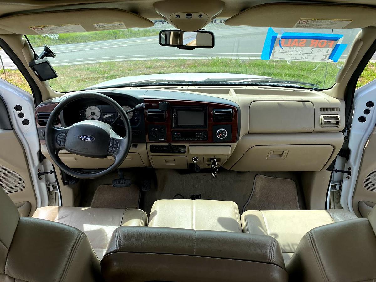Used 2006 Ford F350 Crew Cab-Xlt Lariat