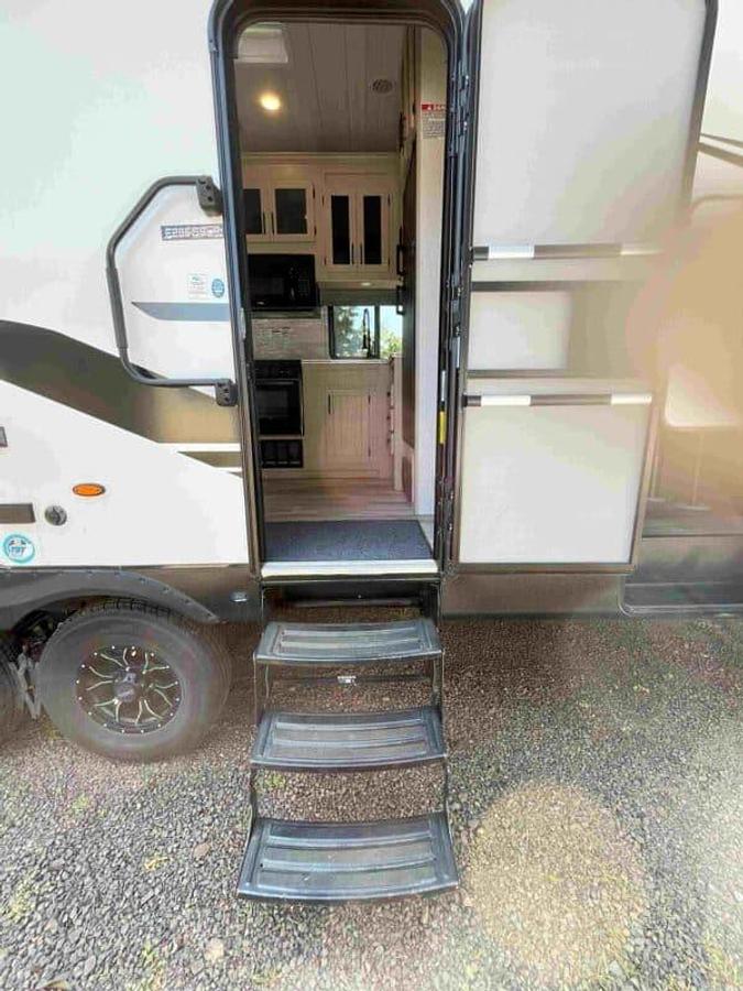 Used 2023 Forest River Sandstorm 286GSLR