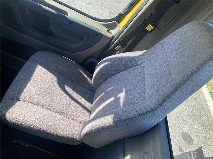 Used 2015 Freightliner Cascadia