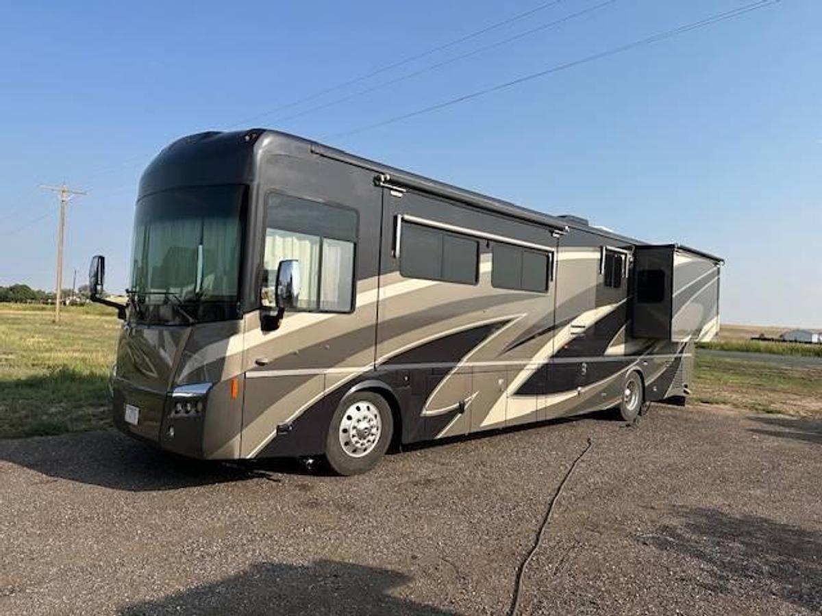 Used 2008 Winnebago Tour 40KD Class A Motorhome