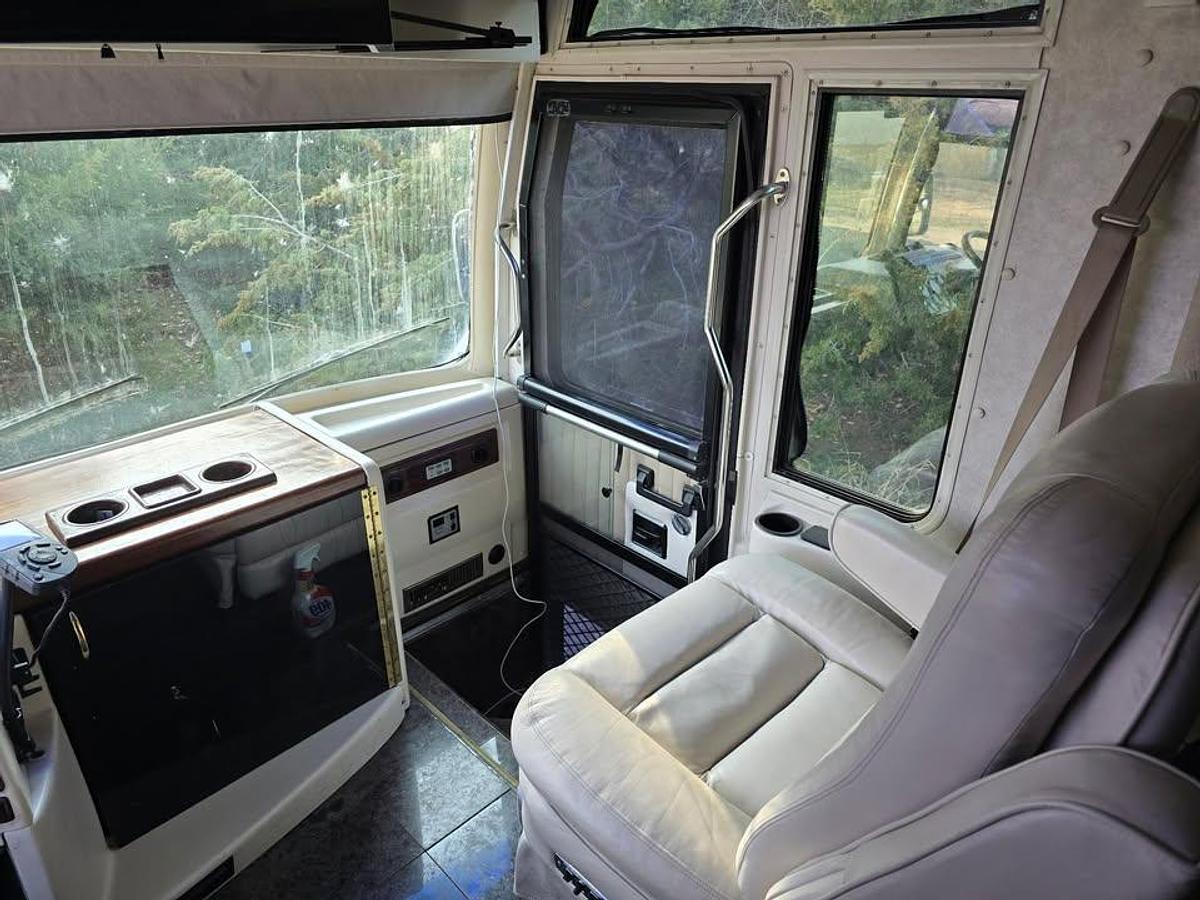 Used 2002 Gulfstream Tourmaster