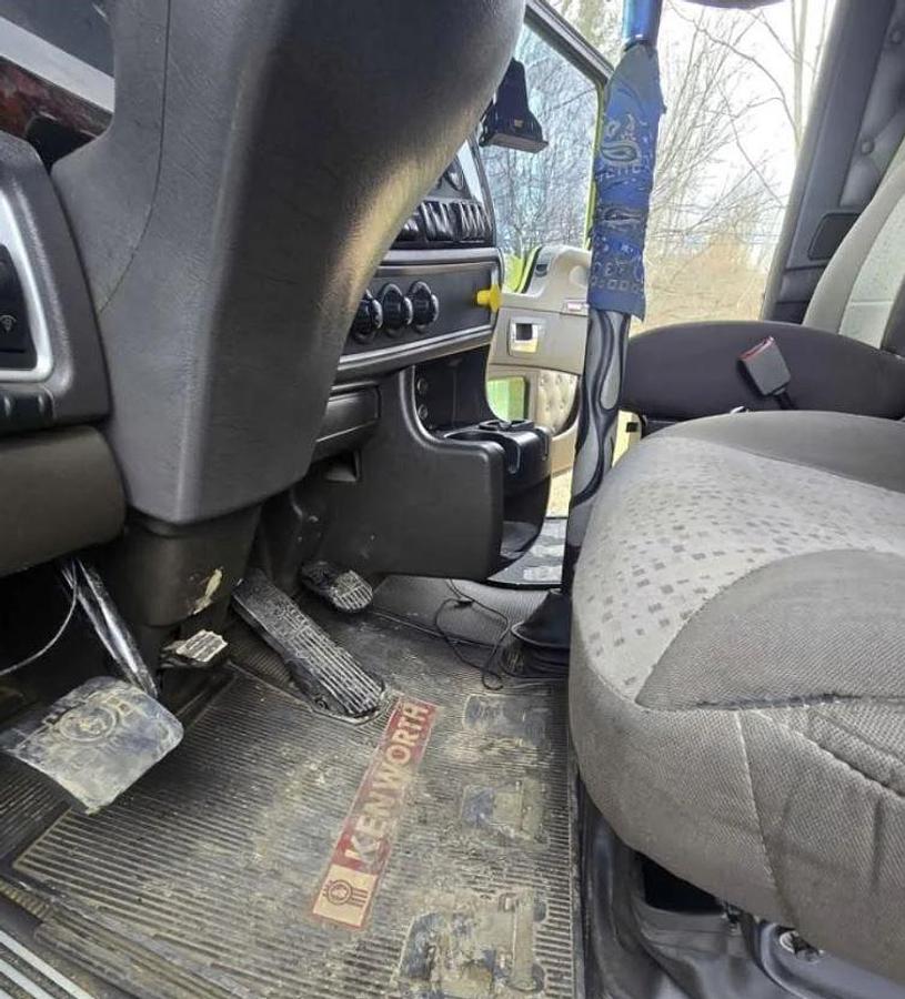 Used 2015 Kenworth T800 Dump Truck