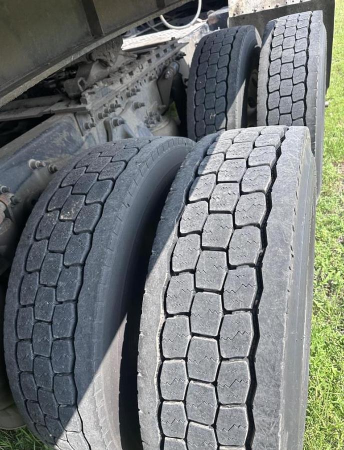 Used 2018 Western Star 5700XE & 2023 FONTAINE DROP DECK