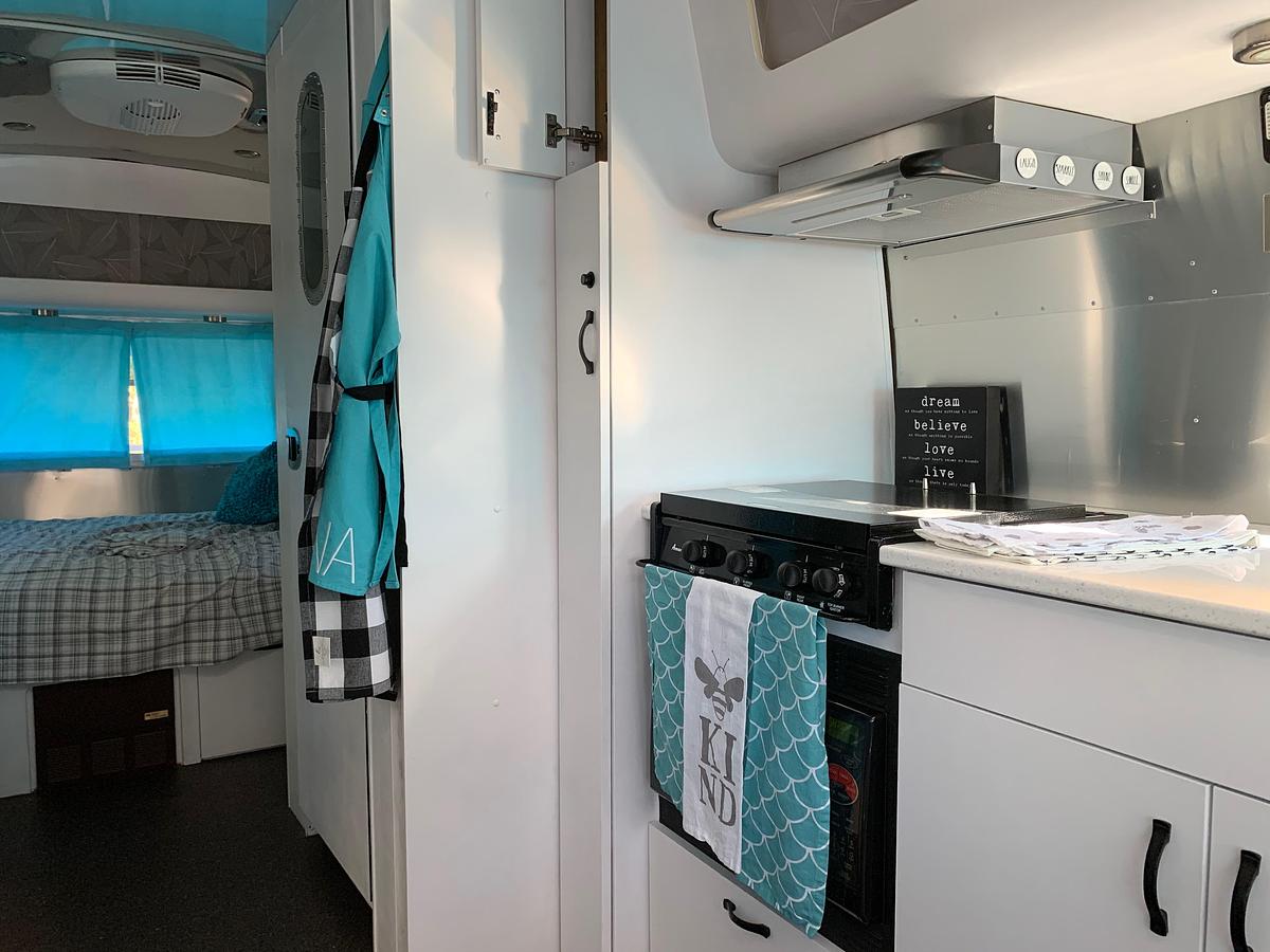 Used 2012 Airstream Eddie Bauer 25"