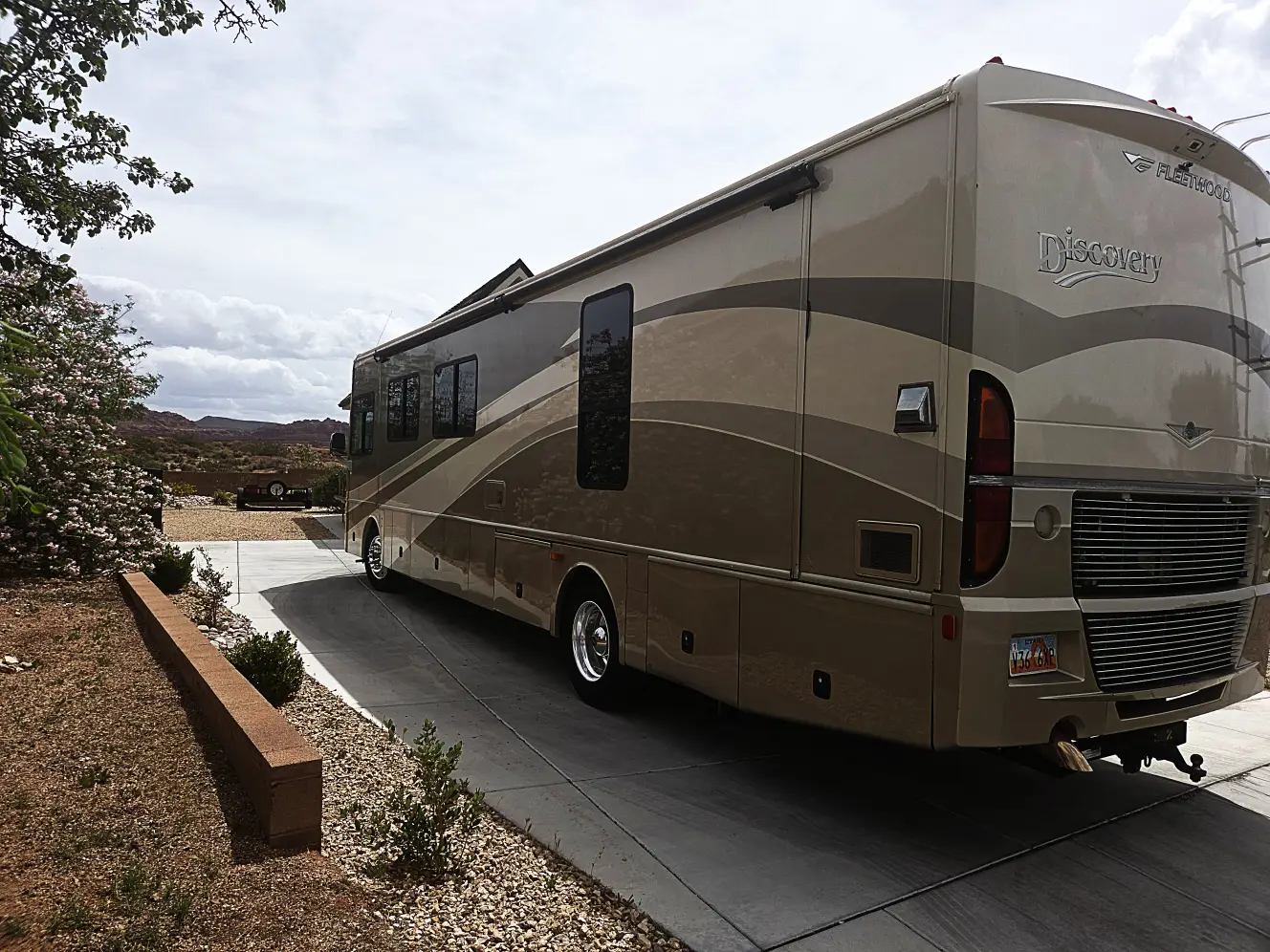 Used 2007 Fleetwood Discovery 39V