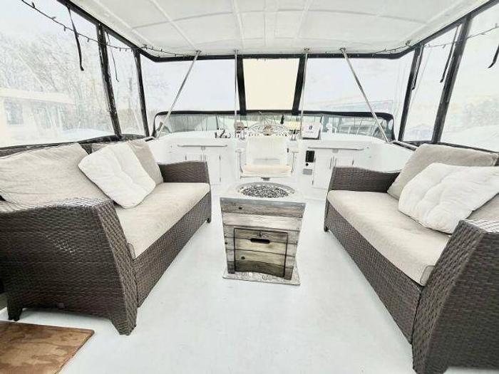 Used 1970 Tollycraft CB Tri Cabin