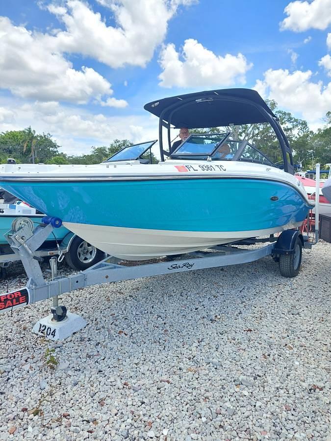 Used 2022 Sea Ray Spx 190 150 Ob