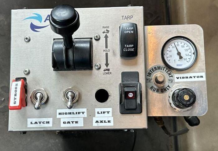 Used 2015 MACK GRANITE GU713