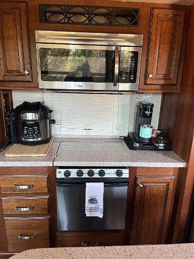 Used 2017 Heartland Bighorn 3160 Elite