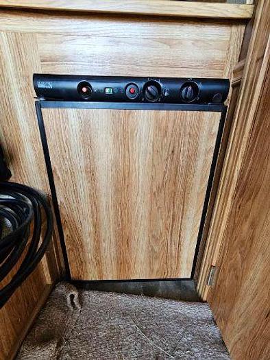 Used 2009 Exiss Sport 2 Horse Trailer with Living Quarters