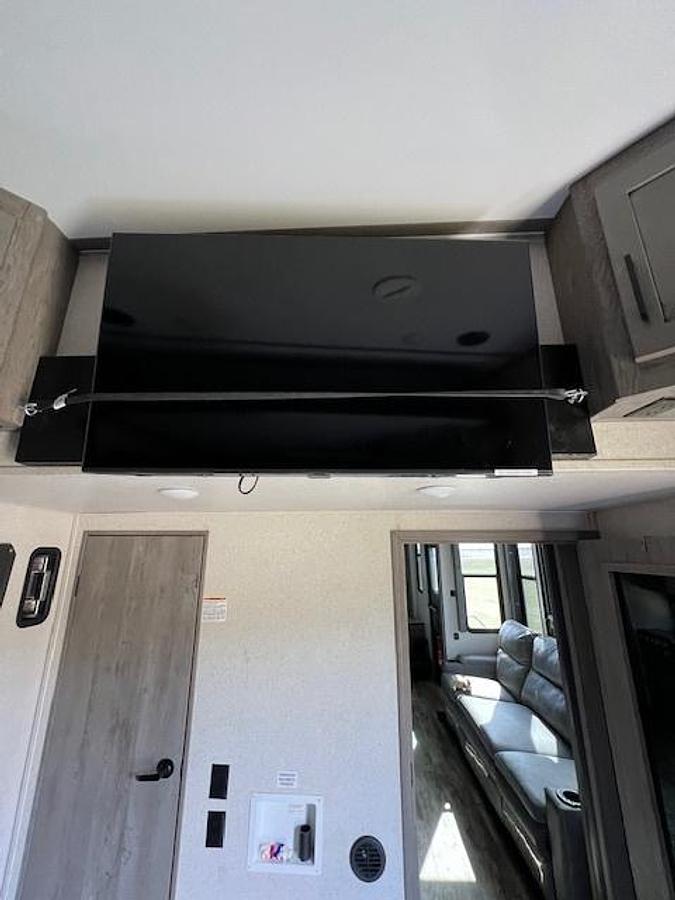 Used 2021 Keystone Carbon 358 Toy Hauler