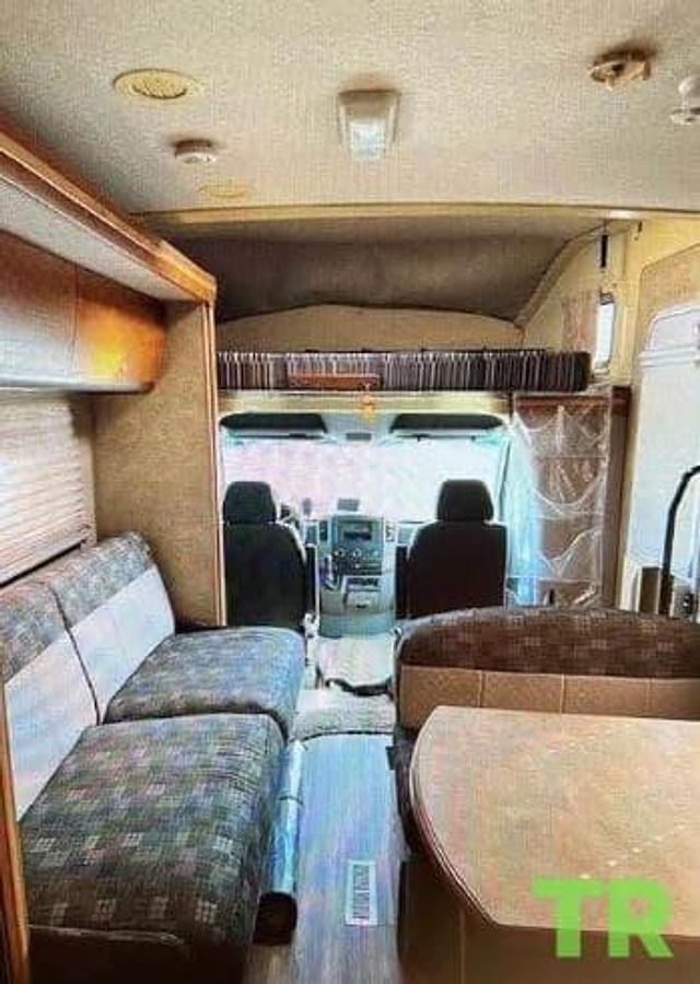 Used 2007 Winnebago View 23H Class C Motorhome