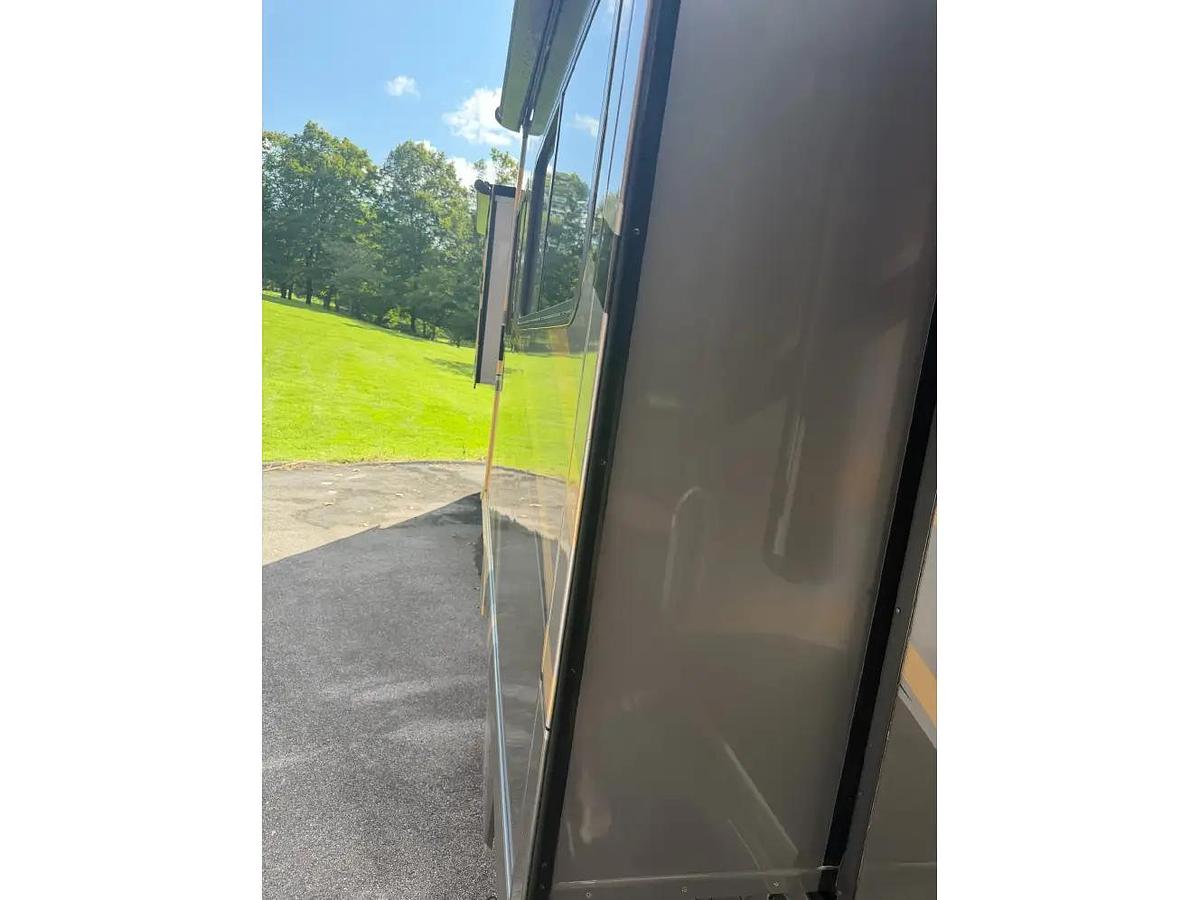 Used 2010 Winnebago Journey Express 34y