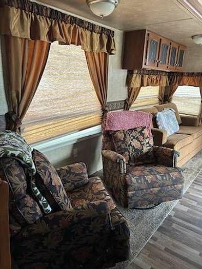 Used 2010 Keystone Residence Park Model