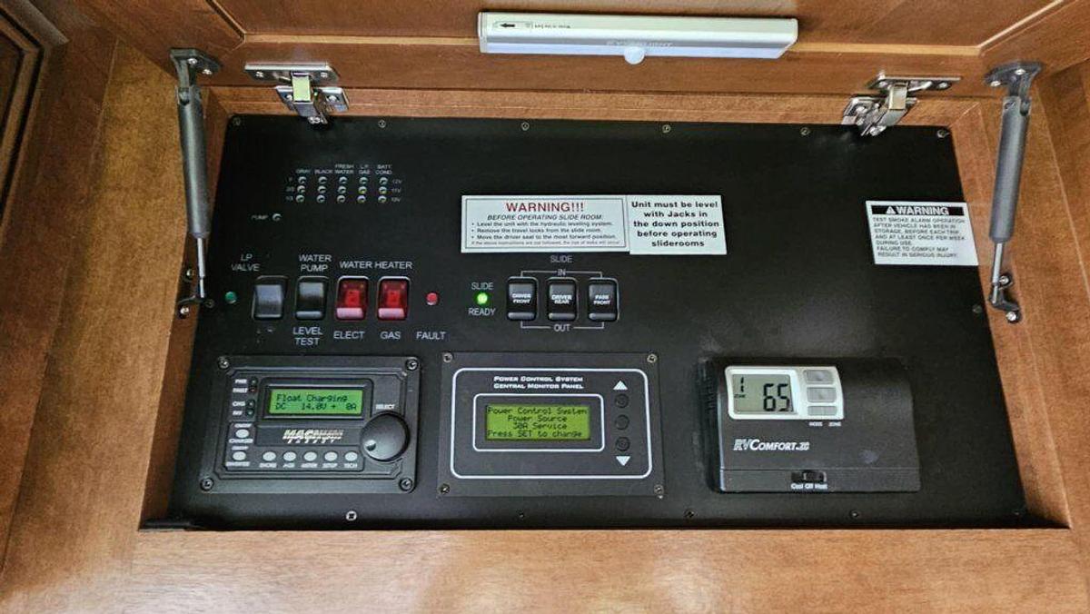 Used 2013 Thor Motor Coach Tuscany 40FX Class A Motorhome