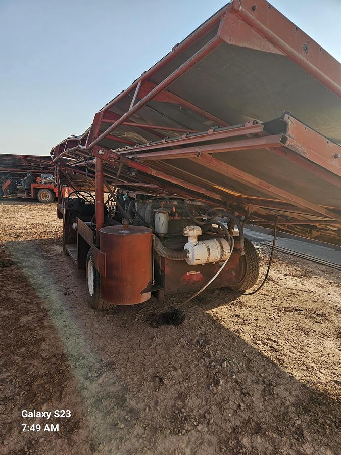 Used 1970 Pistachio Shaker and Catcher