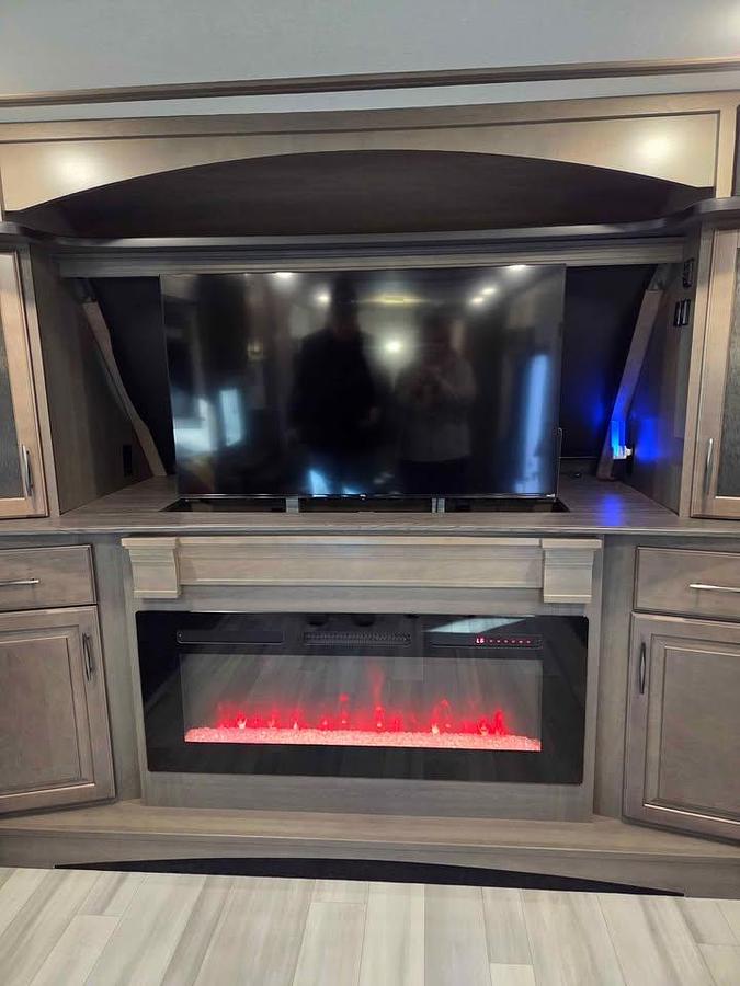 Used 2024 Grand Design Solitude 380fl