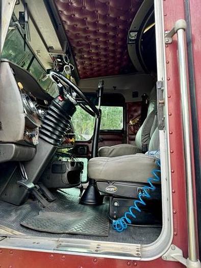 Used 2004 Kenworth W900L