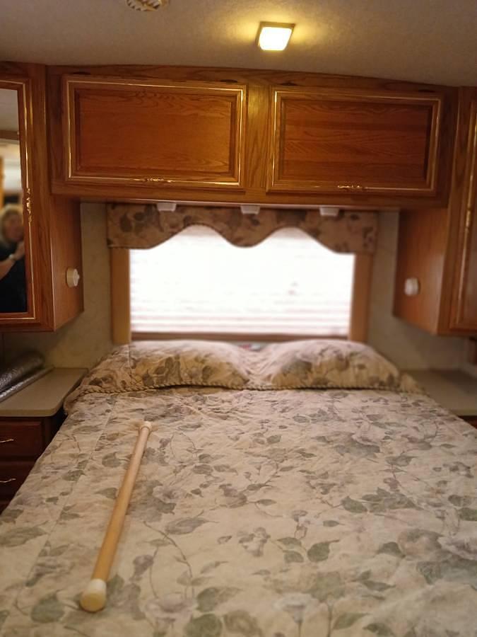Used 1995 Winnebago Adventurer WCG30WQ Class A Motorhome