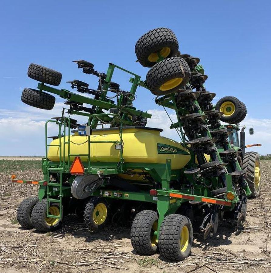 Used 2014 John Deere 1990CCS