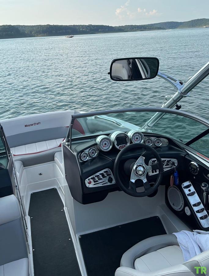 Used 2008 MasterCraft X2 Wakeboard Boat