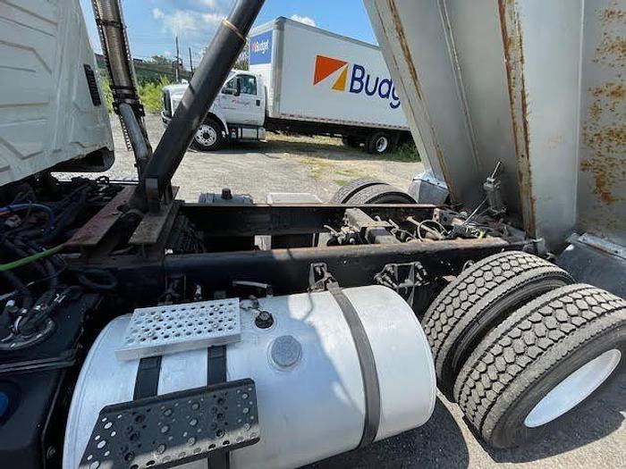 Used 2014 INTERNATIONAL 8600 Dump Truck