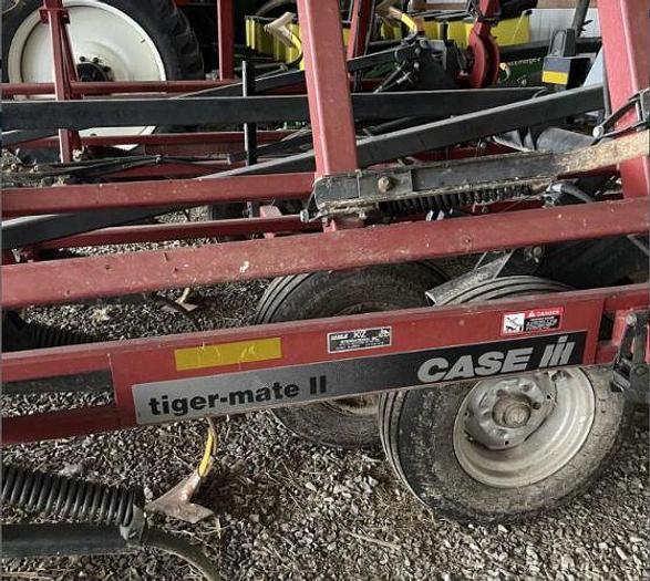 Used 2002 Case IH Tigermate 200