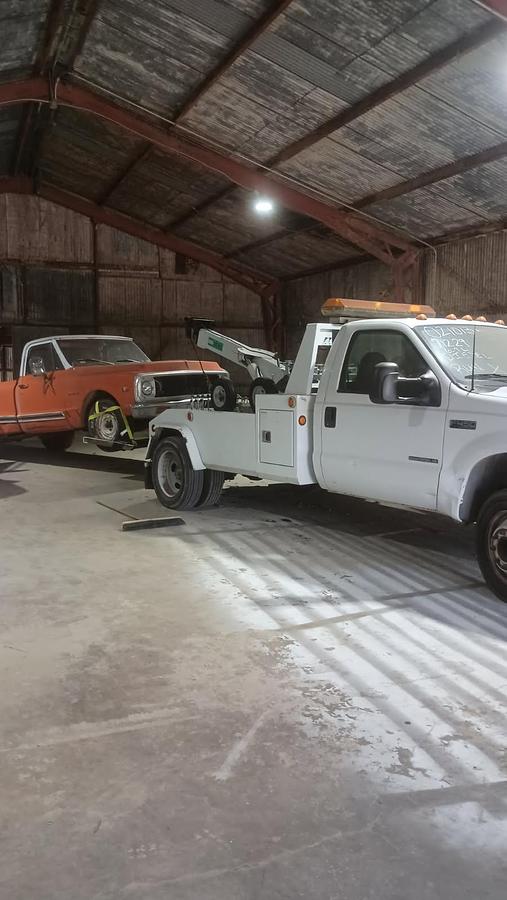 Used 2002 Ford F450 Recover Truck with Boom