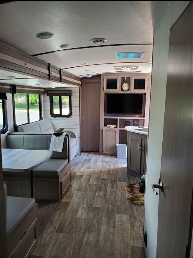 Used 2021 CrossRoads Sunset Trail 289QB