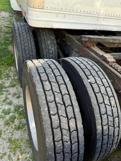 Used 2010 Peterbilt 386