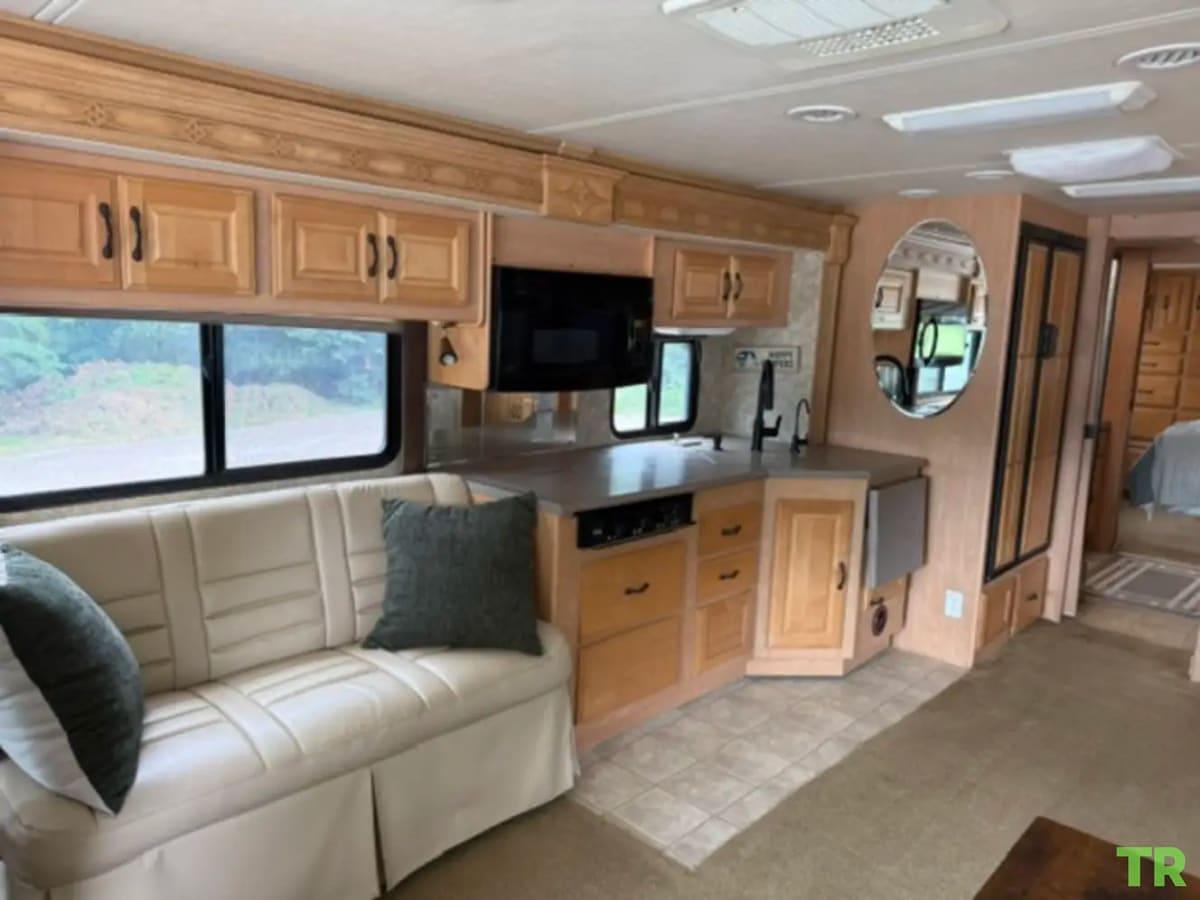 Used 2006 Coachmen Sportscoach Encore 40TS