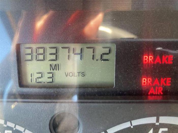 Used 2015 Freightliner Cascadia