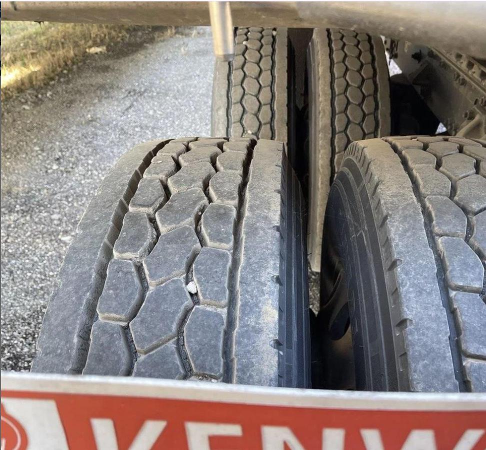 Used 2009 Mack Granite GU813 Grapple Truck