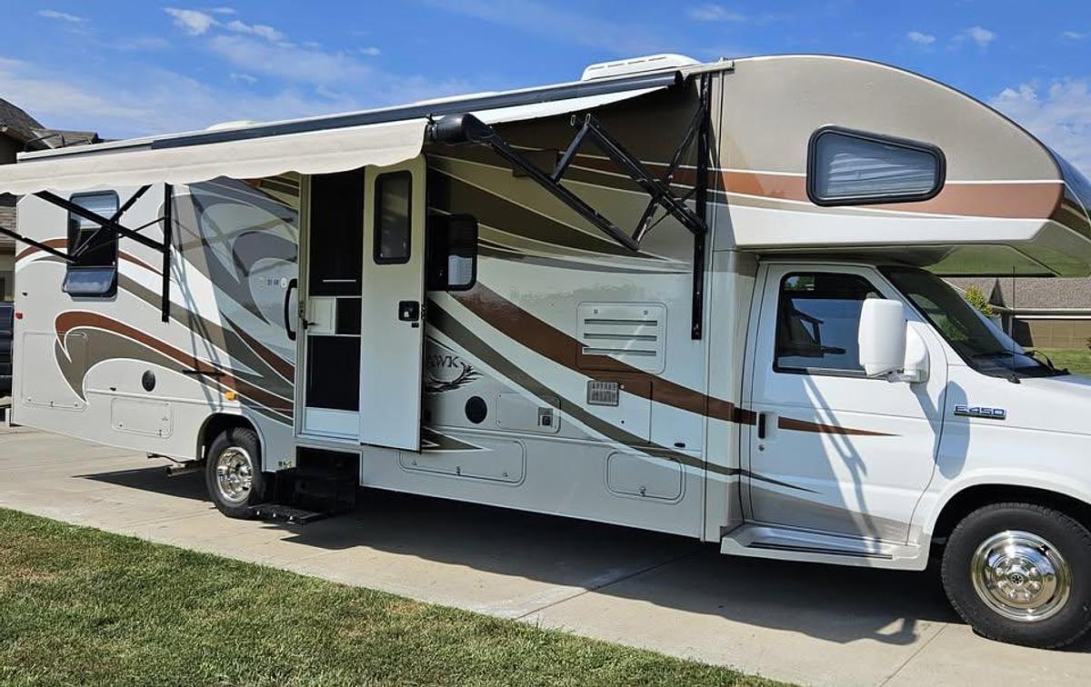 Used 2011 Jayco Greyhawk