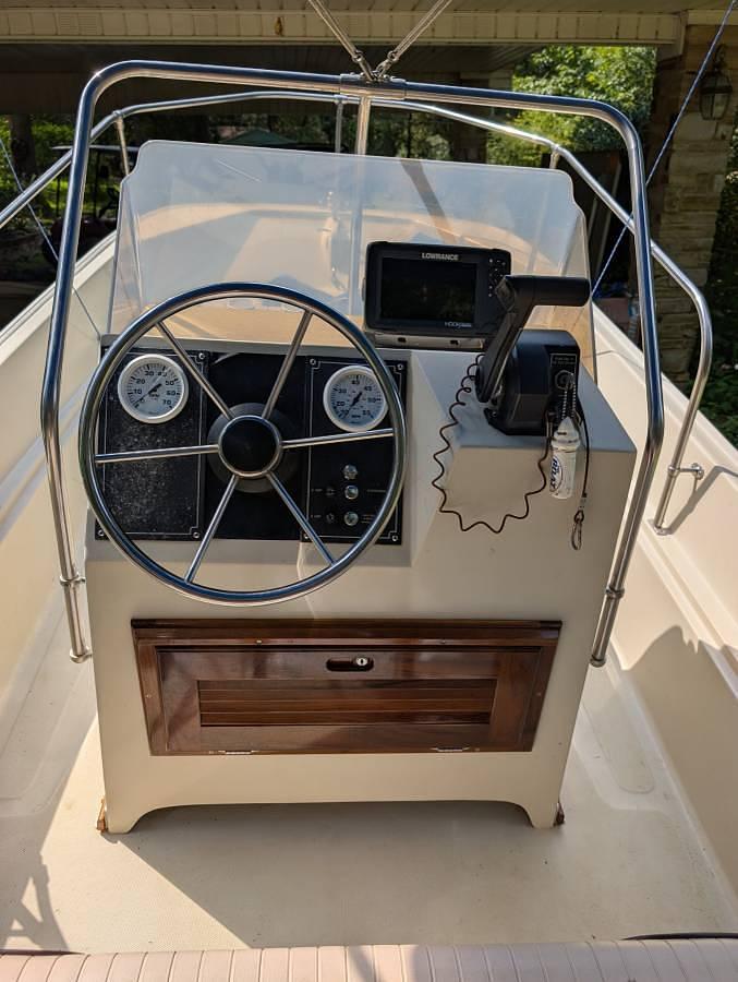 Used 1987 Boston Whaler Montauk 17