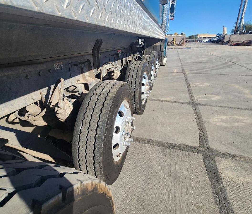 Used 2020 Peterbilt 389