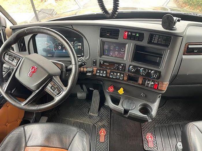 Used 2022 KENWORTH T680