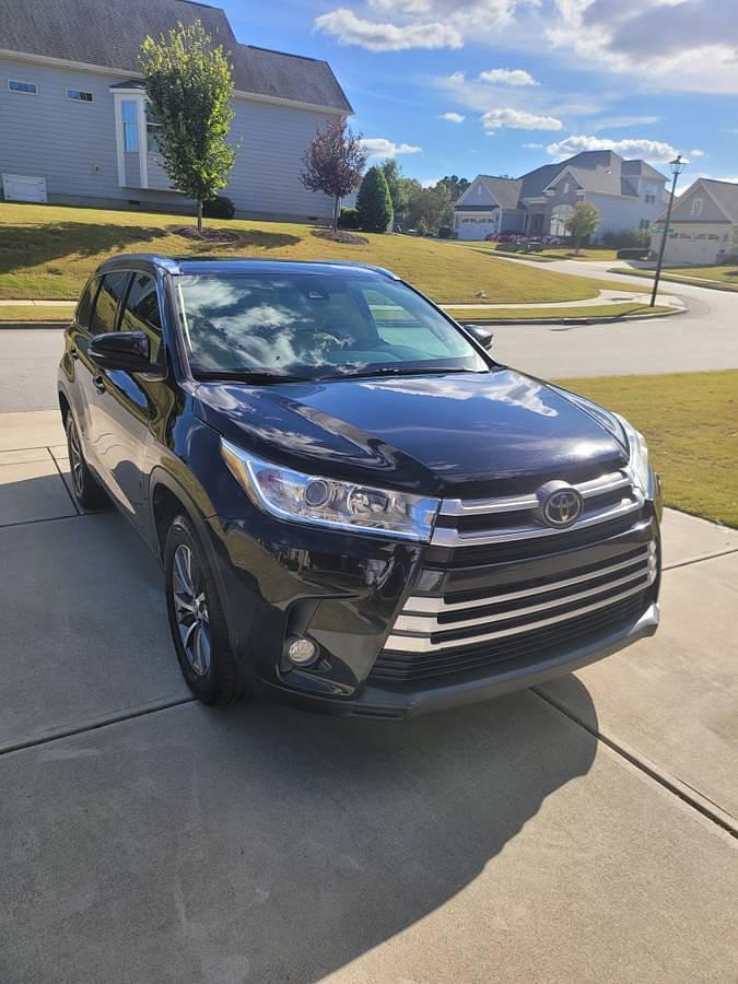 Used 2019 Toyota Highlander XLE