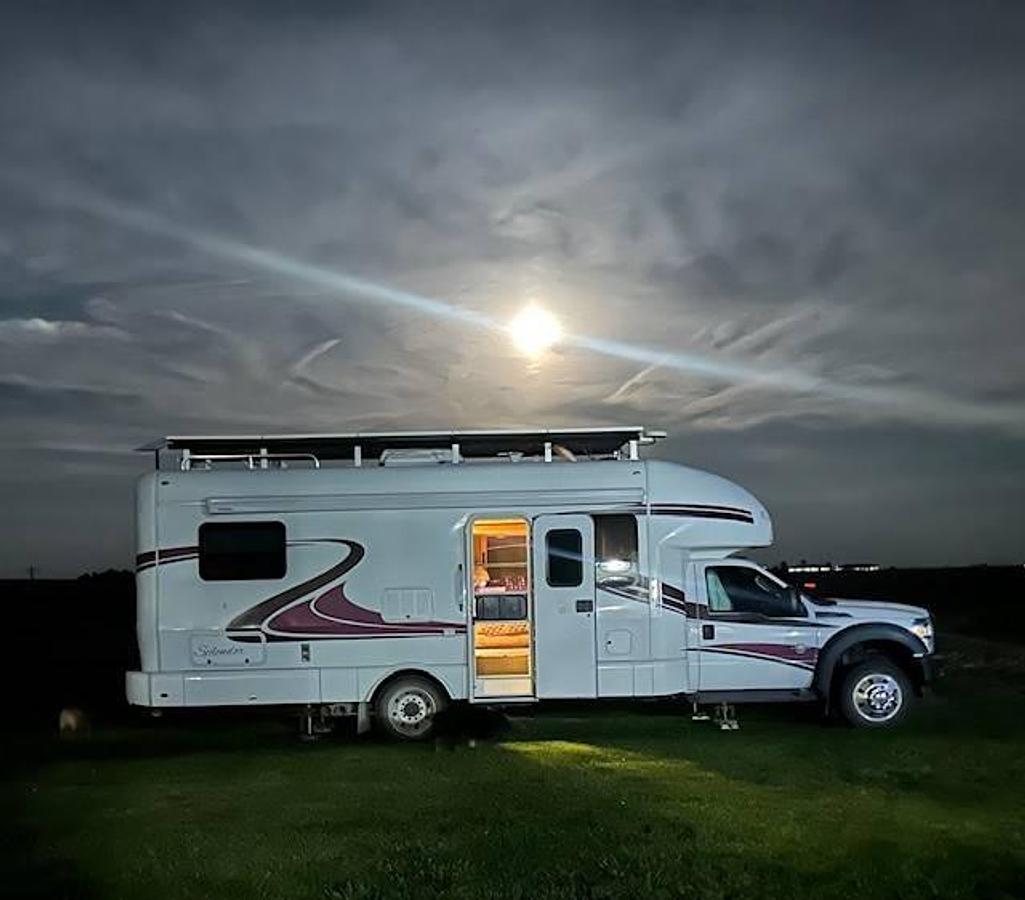 Used 2014 Born Free Royal Splendor