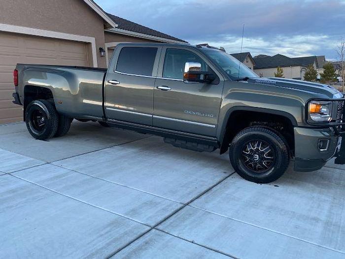 Used 2018 Keystone Montana 3813MS 2018 GMC Denali