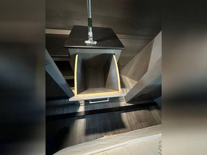 Used 2021 Keystone Montana 3781RL